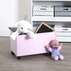 Coffre à Roulettes Pour Enfant Coloris Rose Atmosphera 6 Coffre à Roulettes Pour Enfant Coloris Rose Atmosphera -Mobilier Soldes coffre a roulettes pour enfant coloris rose 1